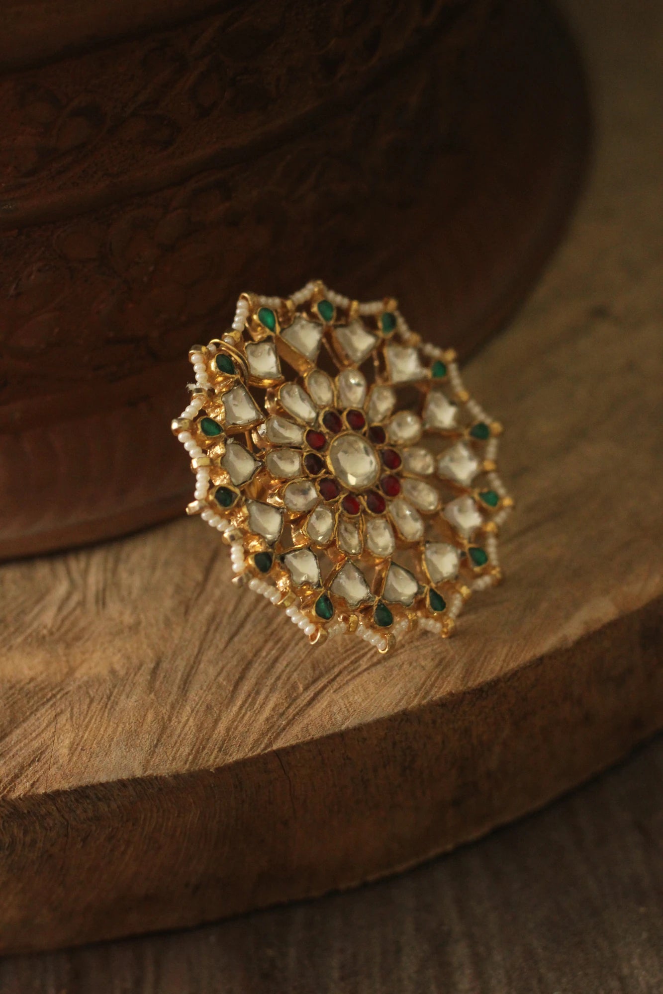 Green and red tone jadtar ring