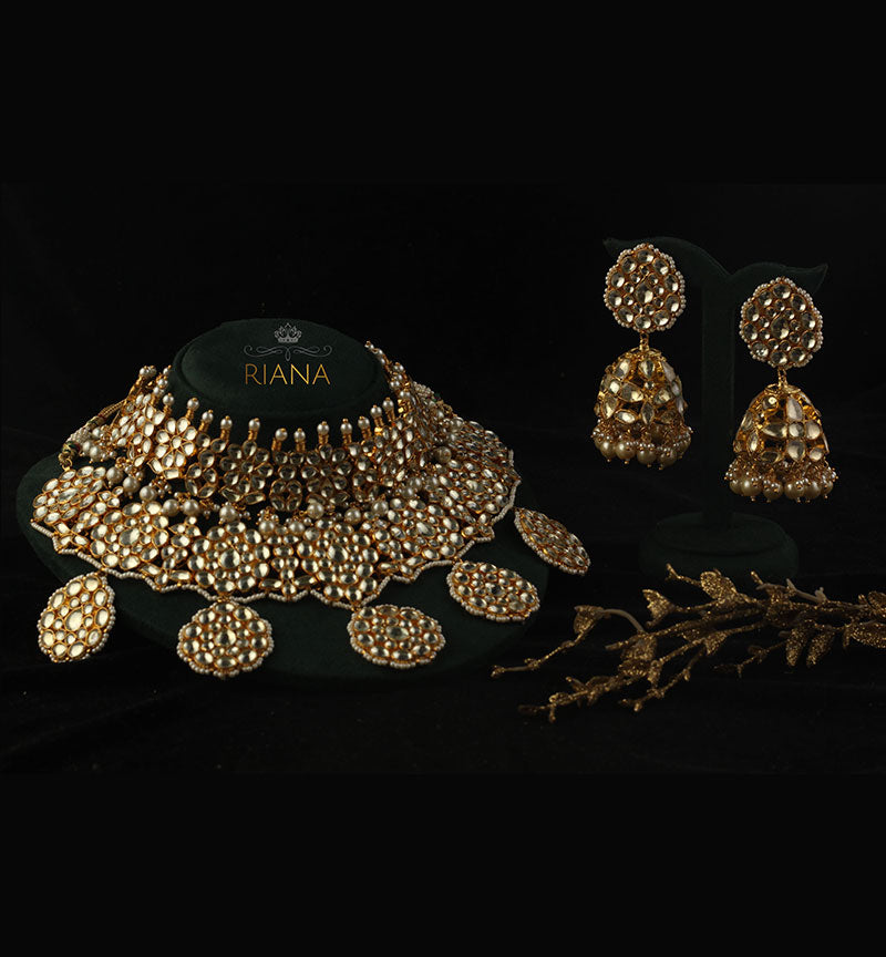 White Jadtar studded Necklace