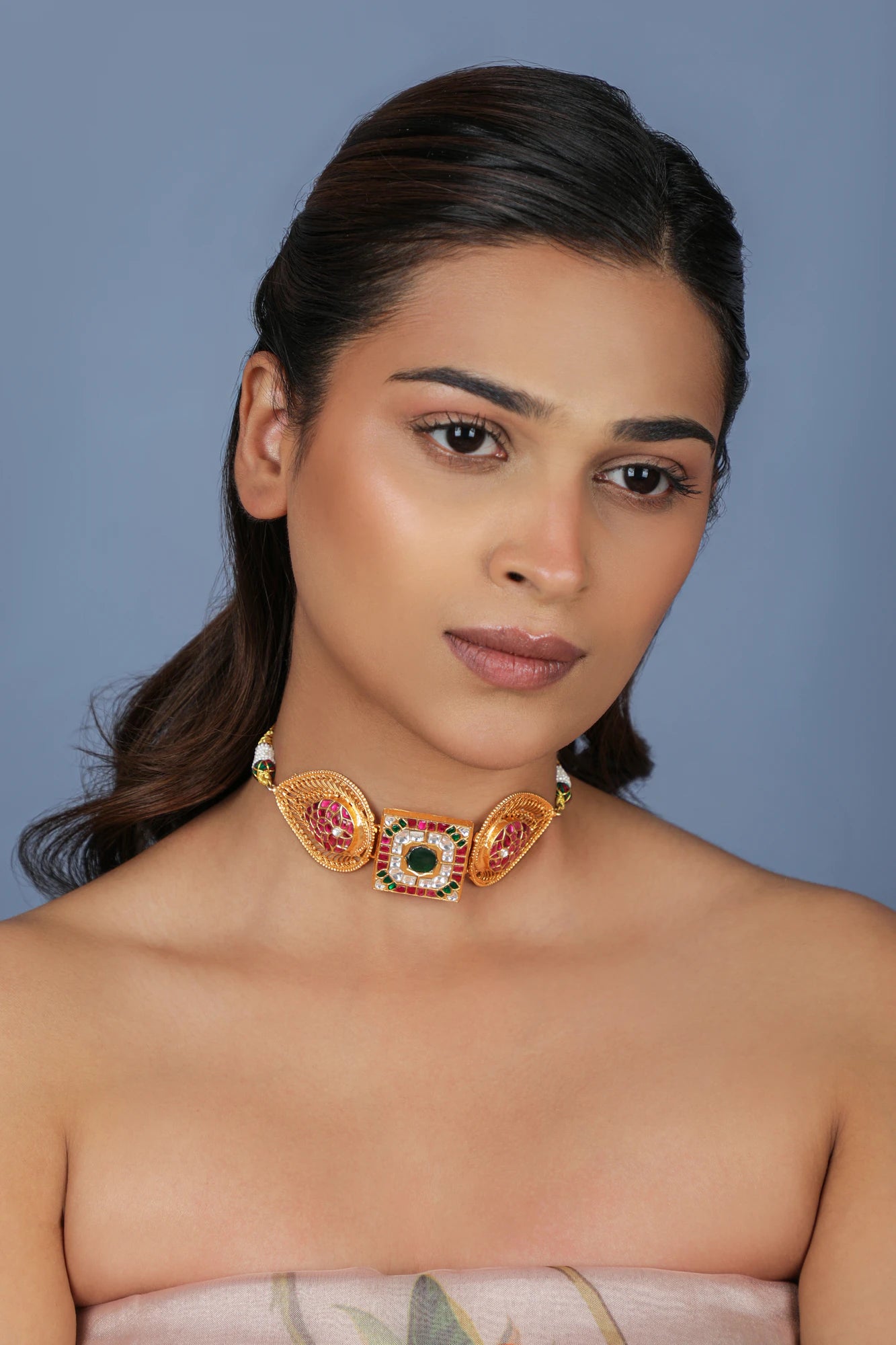 Handcrafted multicolor choker