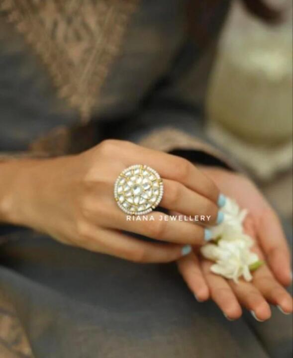 Small White Jadtar Stone Ring