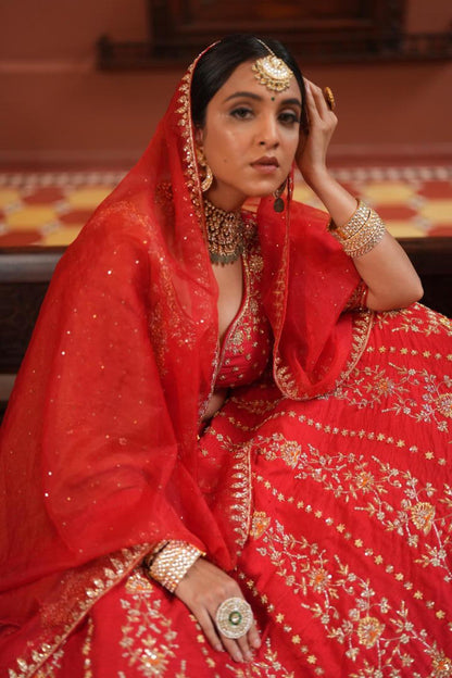 White Jadtar  Necklace Set With Jade Green Drops And Chandbali Earrings