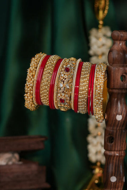 Bridal bangle set with pearl bangles