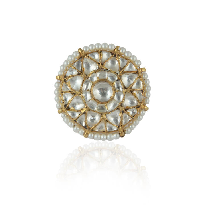 Jadatr Stone Ring With Pearl Border