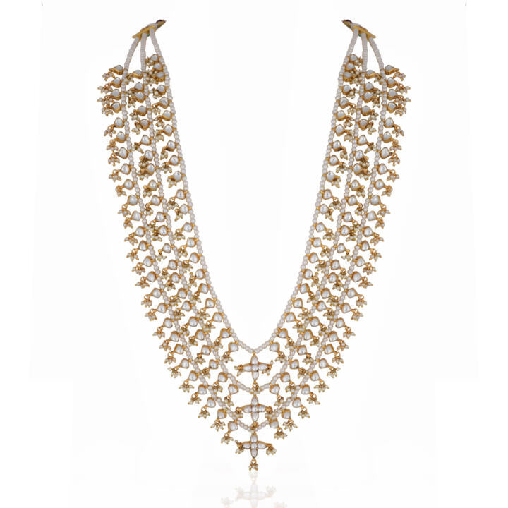 White Jadtar Stone With 3 Line Pearl Maala