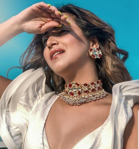 Beautiful Necklace Of Red And White Jadtar Studded