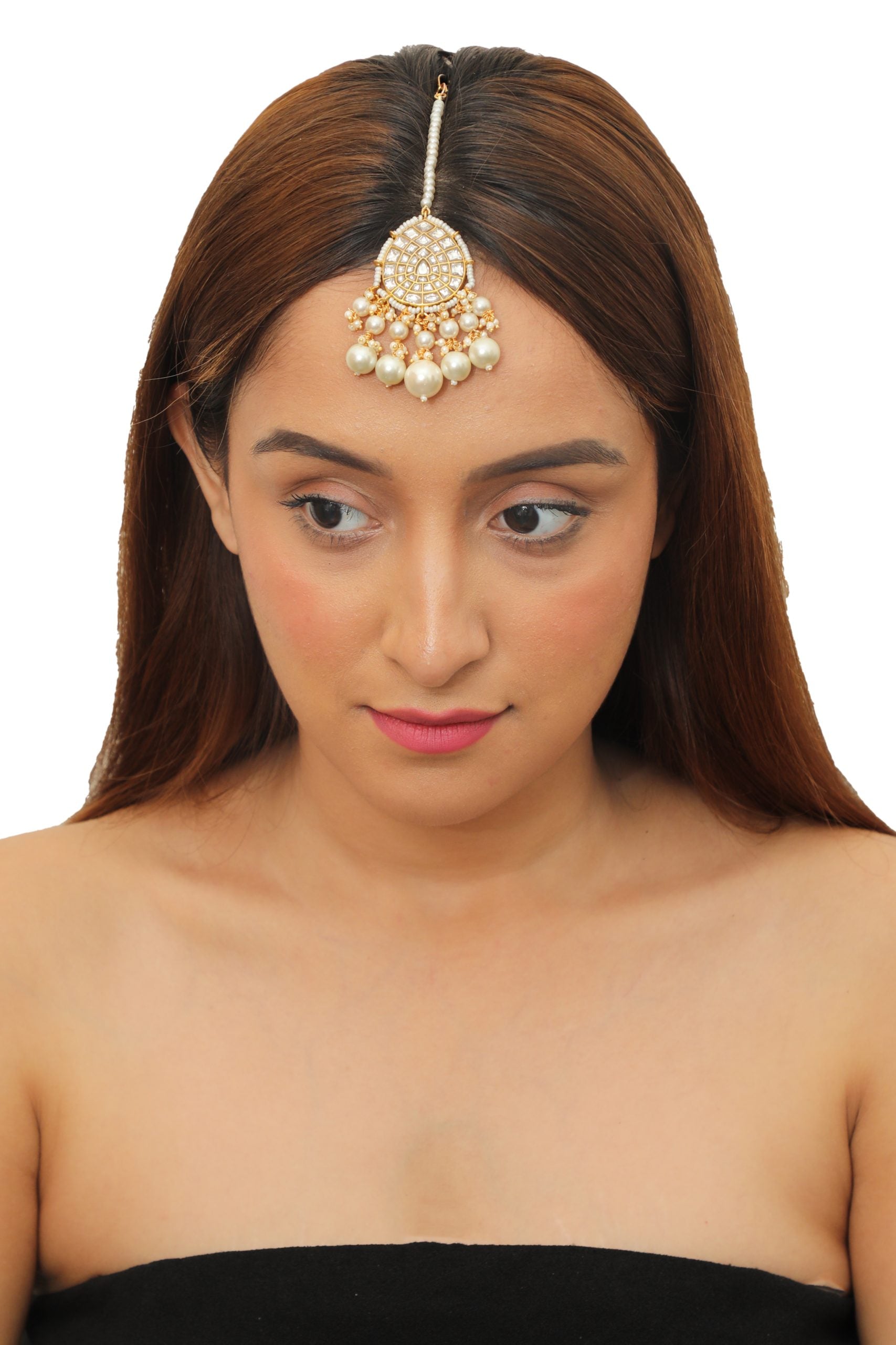 WHITE JADTAR STONE TIKKA WITH DOUBLE LAYER PEARL HANGINGS