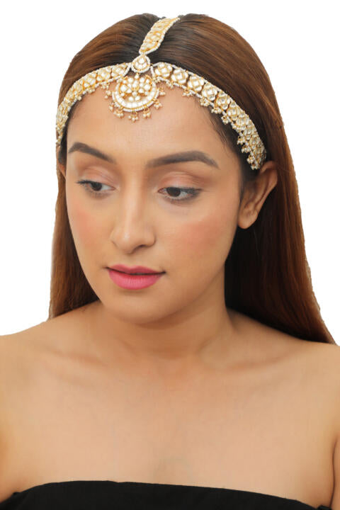 Flower Work With White Jadtar Stone Mathapatti