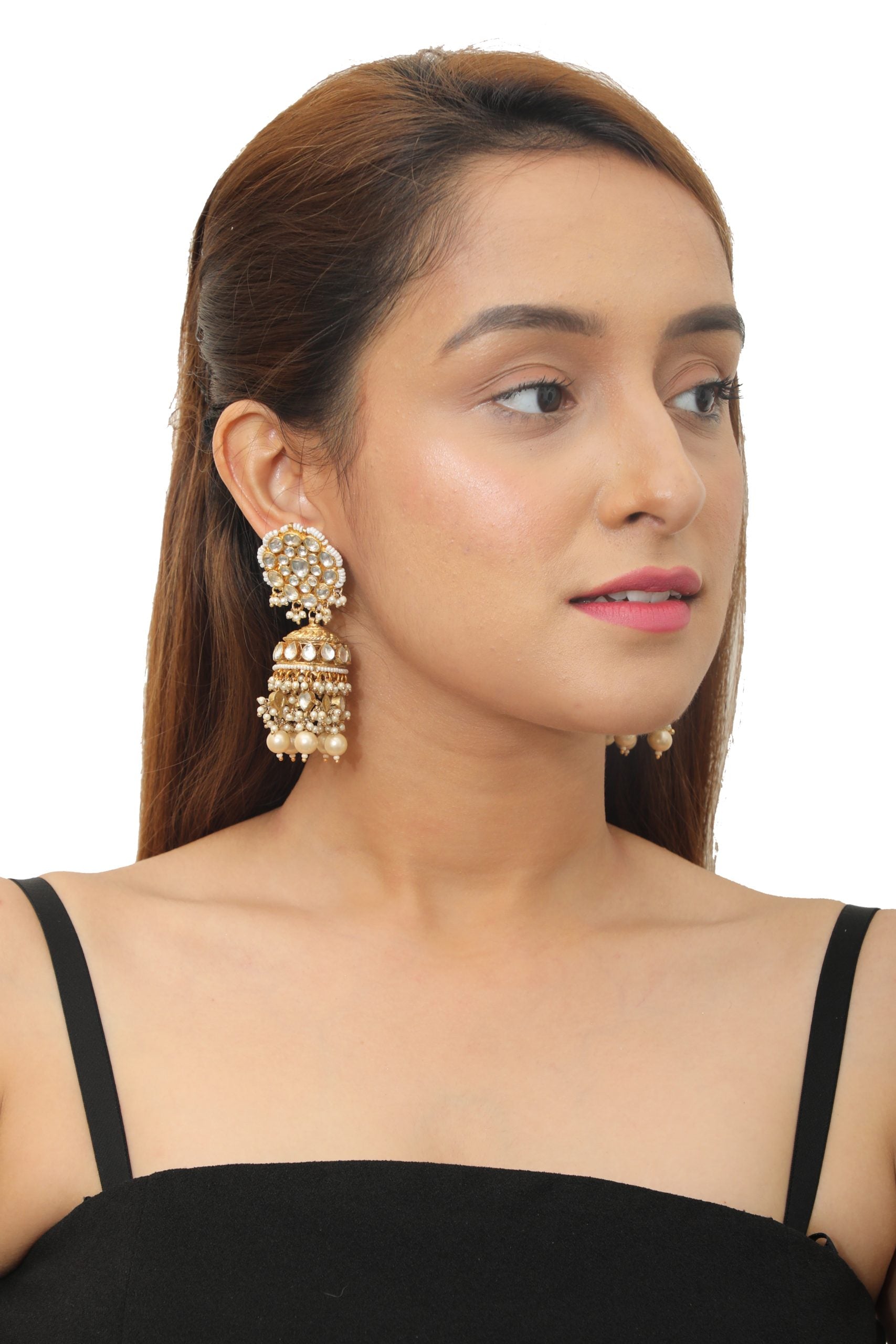 WHITE FLOWER WITH JADTAR STONE NECKLACE SET