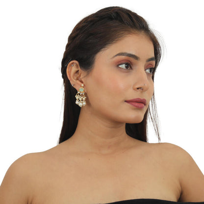 Light Green Choker Set With White Pearl