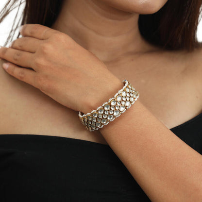 White Bangles With Moti Work (Single)