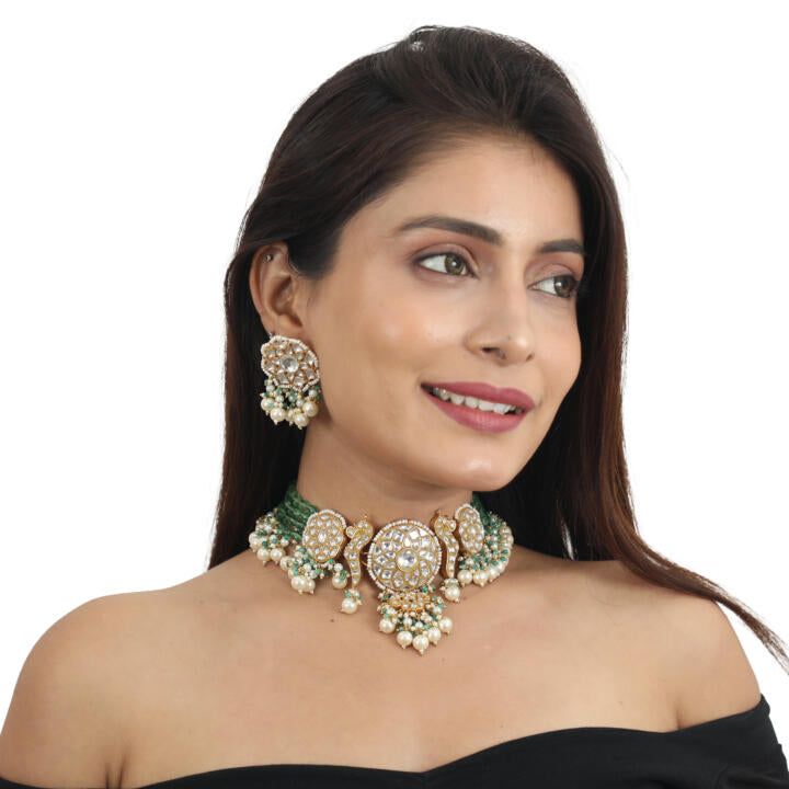 White And Light Green Choker Set With Pearls