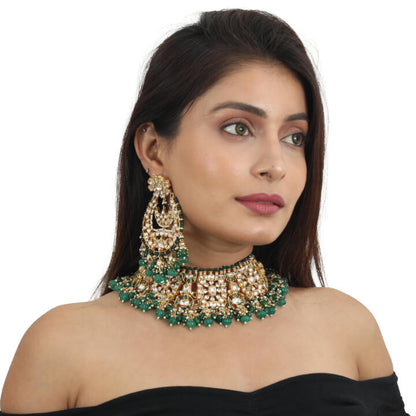 Heavy White Choker Set With Green Beads