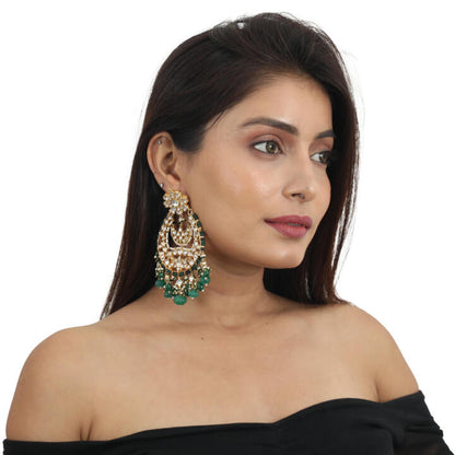 Heavy White Choker Set With Green Beads
