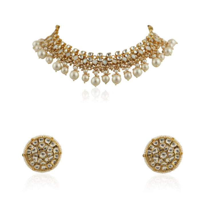 Mother Of Pearl Necklace With Pearls And Round Tops