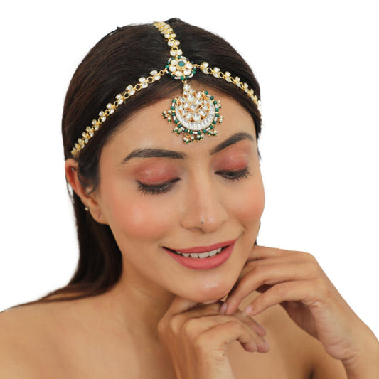 Jadtar Chain Mathapatti With Pearls And Emerald Green Beads