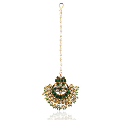 Green Stone Tikka With Green Hangings