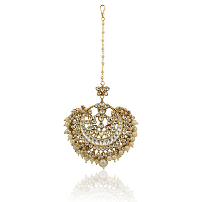 Jadtar Stone Maangitkka With Pearls