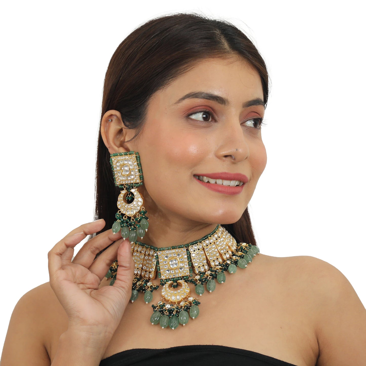Geomatrical Necklace Set With Earings In Emerald And Sea Green Beads