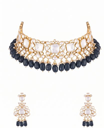Simple Necklace Set Of Jadtar, Pearls And Beads
