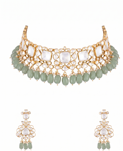 Simple Necklace Set Of Jadtar, Pearls And Beads