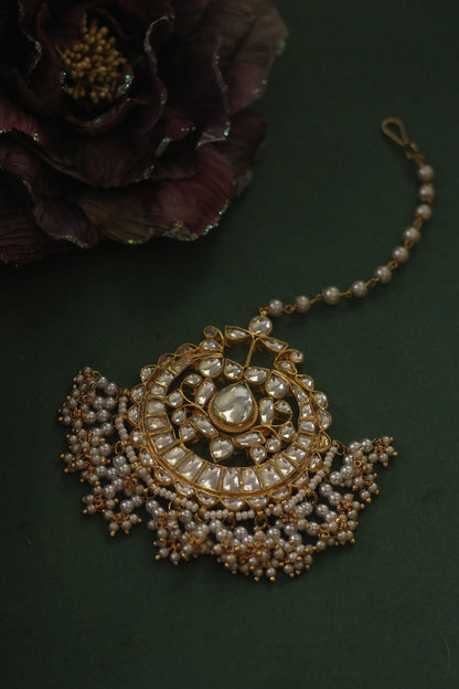 Women gold plated pearl and jadtar studded Maangtikka