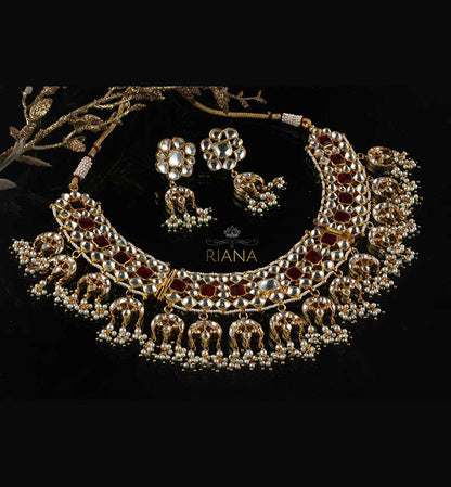 Red and white jadtar necklace