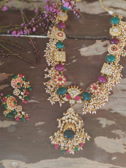 Long Pendant Necklace With Multicolor Stones And Pearls