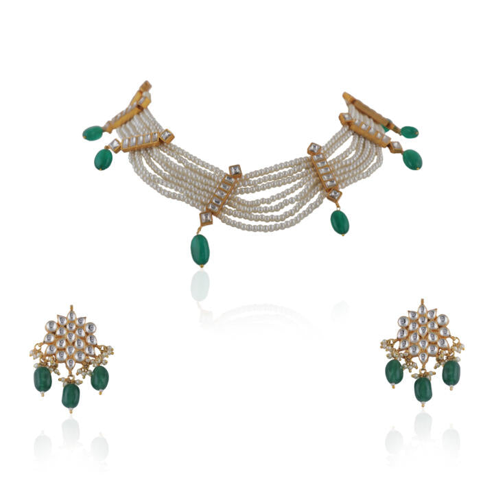 Neclace Set Beaded With Delicate Strings Of Pearls And Emerald Beads