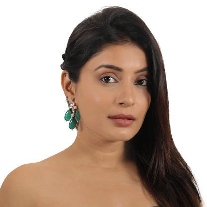 Green Emerald Leaf Shape Beads White Jadtar Gold Plated Necklace Set
