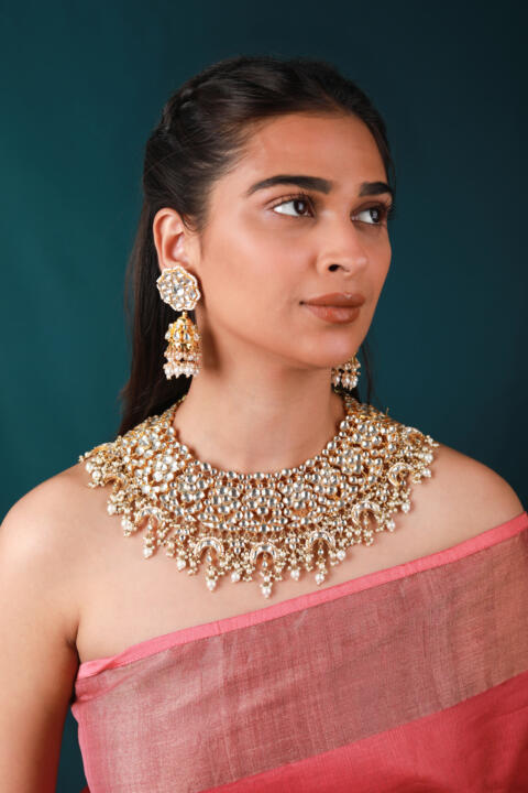 White gold plated Necklace set with pearl
