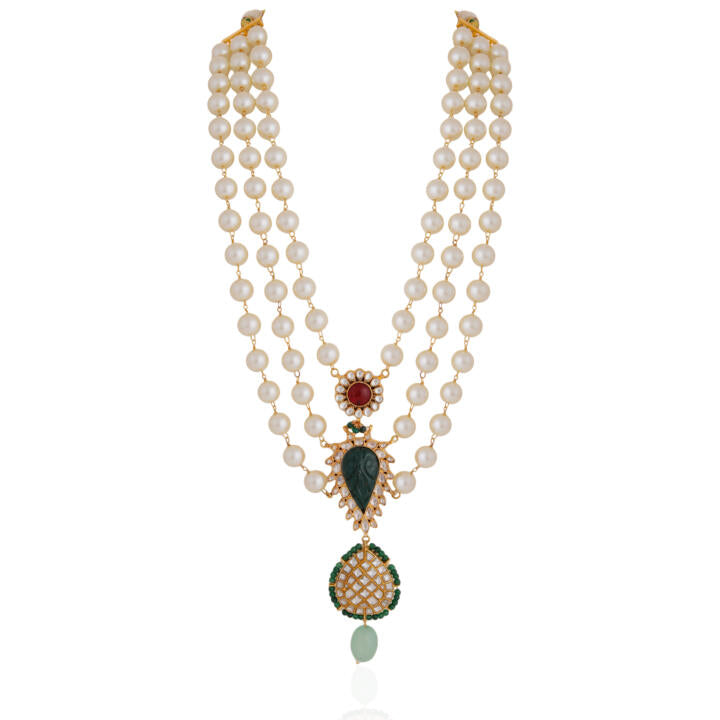 Royal pearl necklace maala with handcrafted emerald green motive
