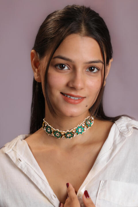 green white floral jadtar choker
