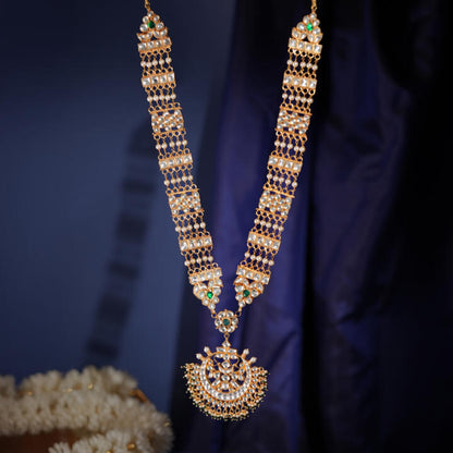 Maharaja style groom Necklace with Royal pendant design in antique finish