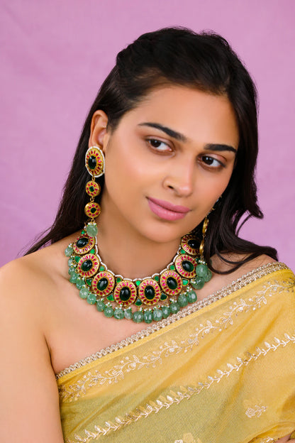Mozonite necklace set with big emerald stone drops and jade hangings