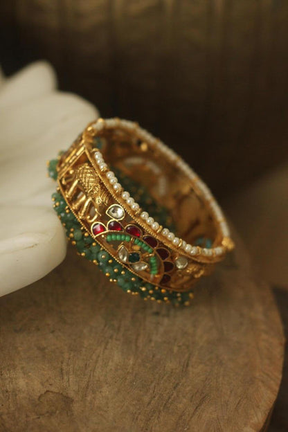 Emerald and  pearl polki kangen with screw clasp(single pc)
