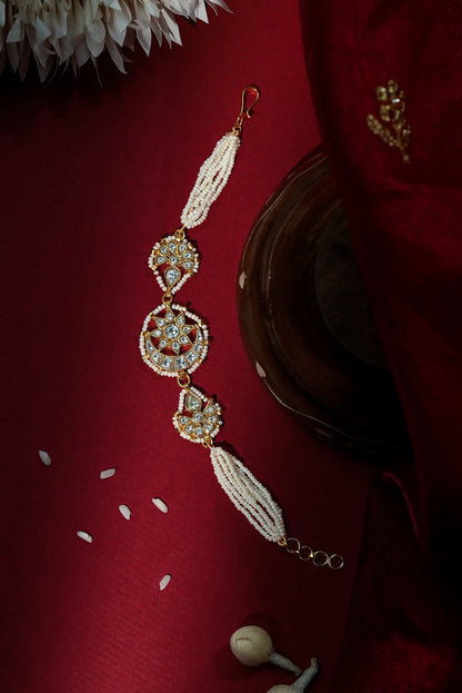 Delicate occasion wear bracelet with pearls