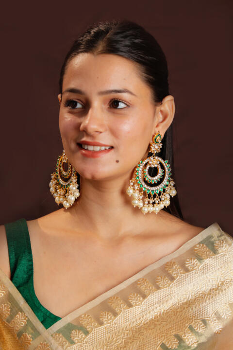 Green chandbaali with white pearl