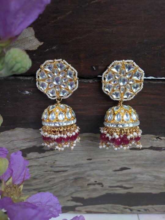 White Jadtar Stone Big Jhumki  And Red Beads