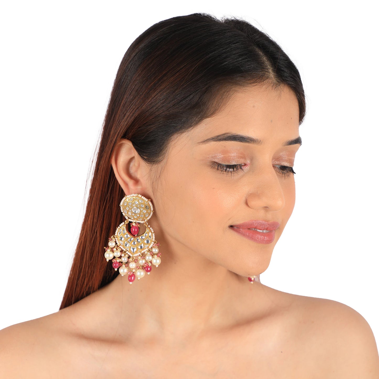 Rani Pink & White Traditional Wear With Pearl Earrings