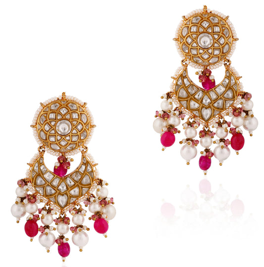 Rani Pink & White Traditional Wear With Pearl Earrings