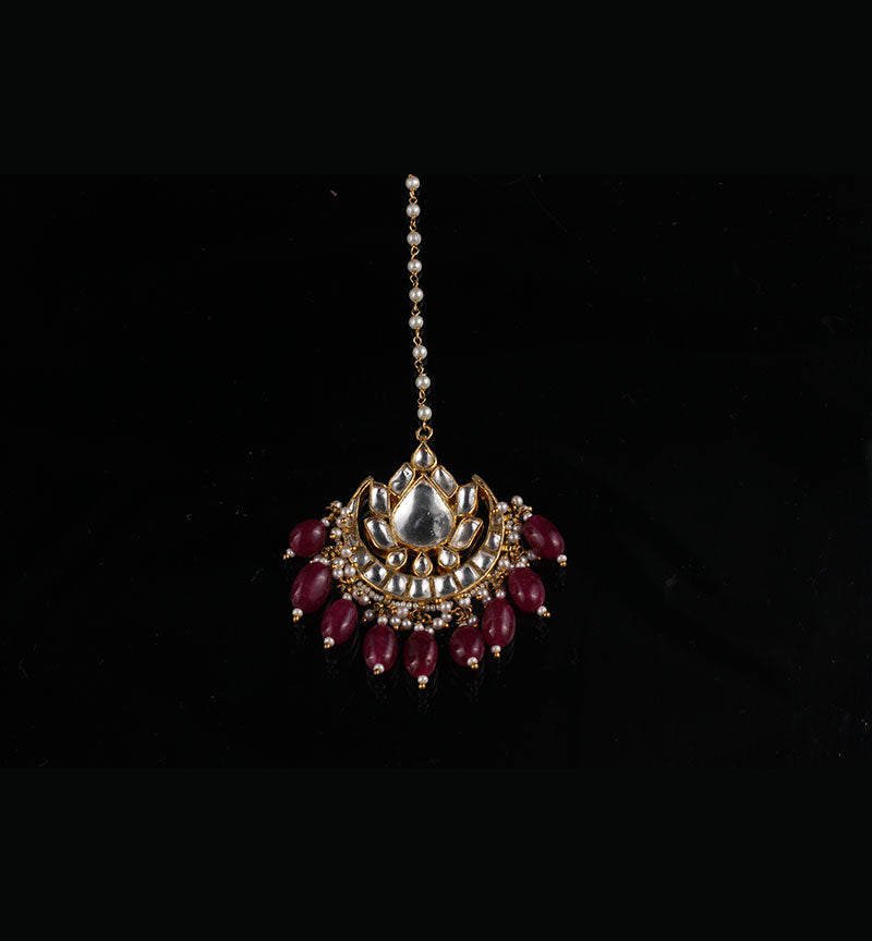 Pretty Kundan & Bridal Gold Plated Maang tikka for traditional looks
