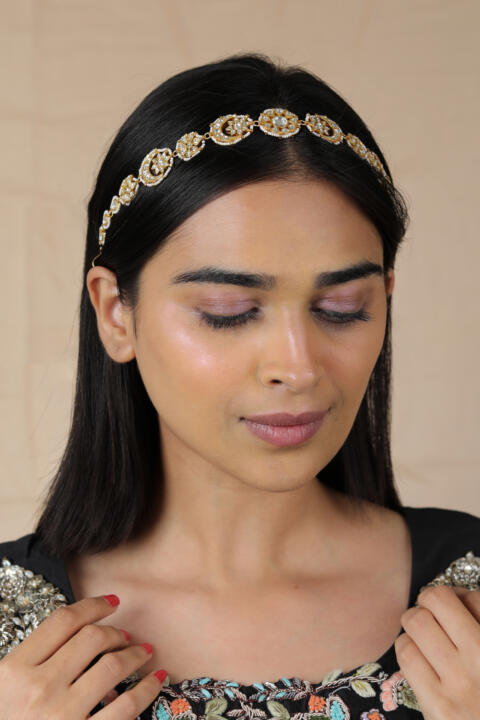 Delicate festive wears/destination wedding wear mathapatti cum hairband