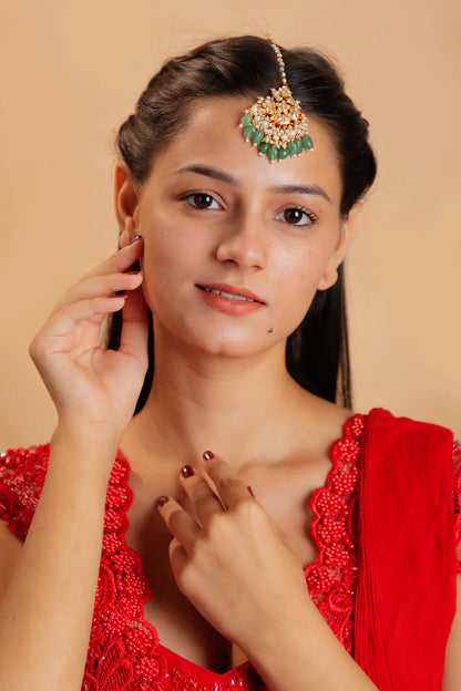 White stone chand drop maang tikka