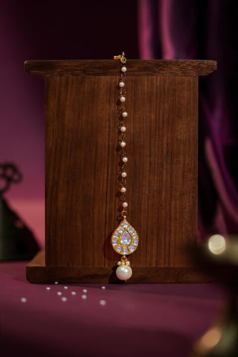 Tiny handcrafted jadau tikka