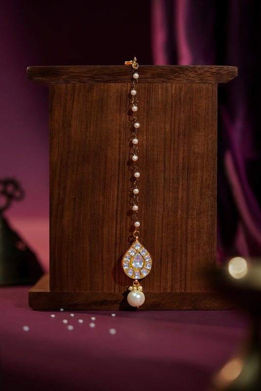 Tiny handcrafted jadau tikka