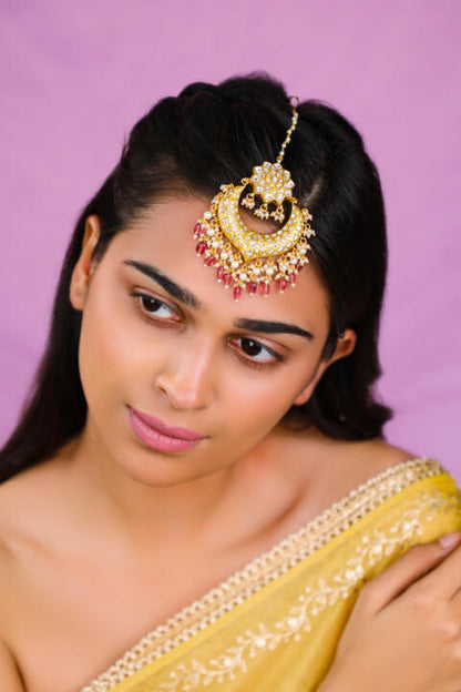 Pan shape untique tikka with rose pink drops