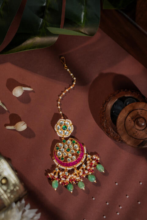 Jadau multicolour tikka with paste beads