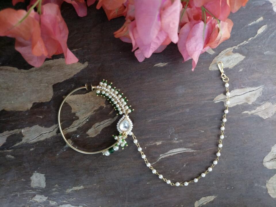 Nose Ring With Pearls And Green Beads