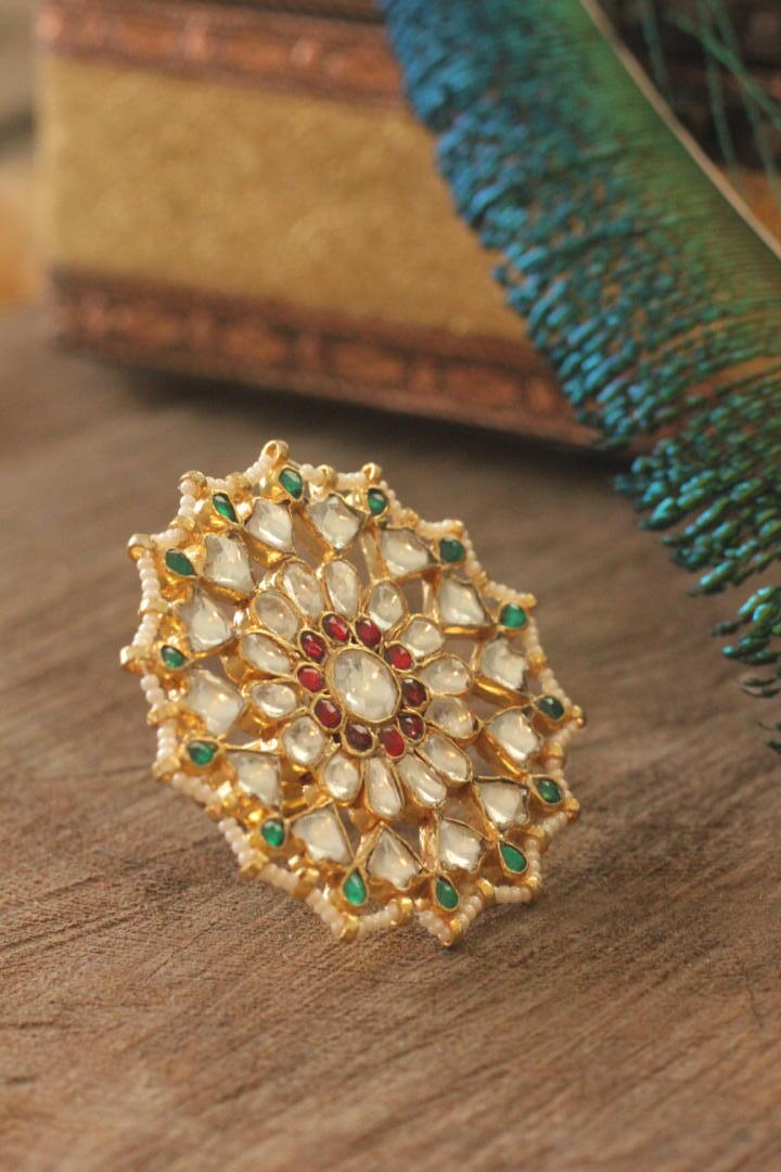 Green and red tone jadtar ring