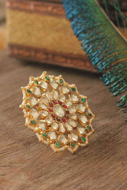 Green and red tone jadtar ring